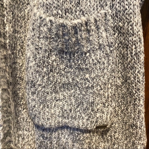 Hollister Cardigan with Pockets - Picture 4 of 4